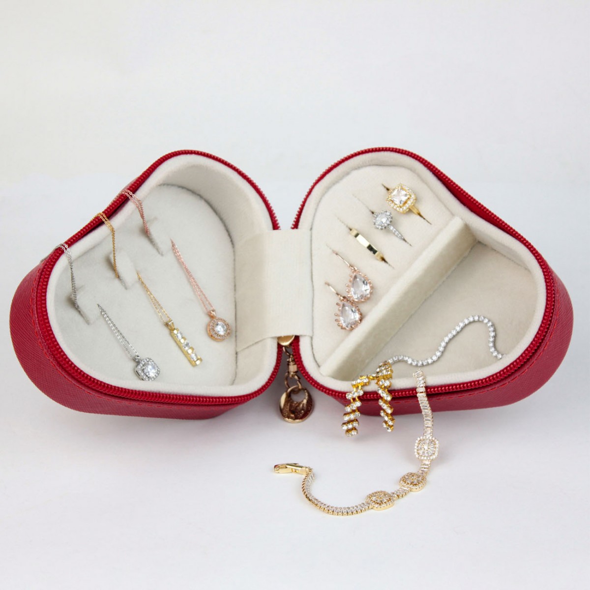 Kalp Mücevher Takı Çantası Kırmızı Kalp Mücevher Takı Çantası Kırmızı