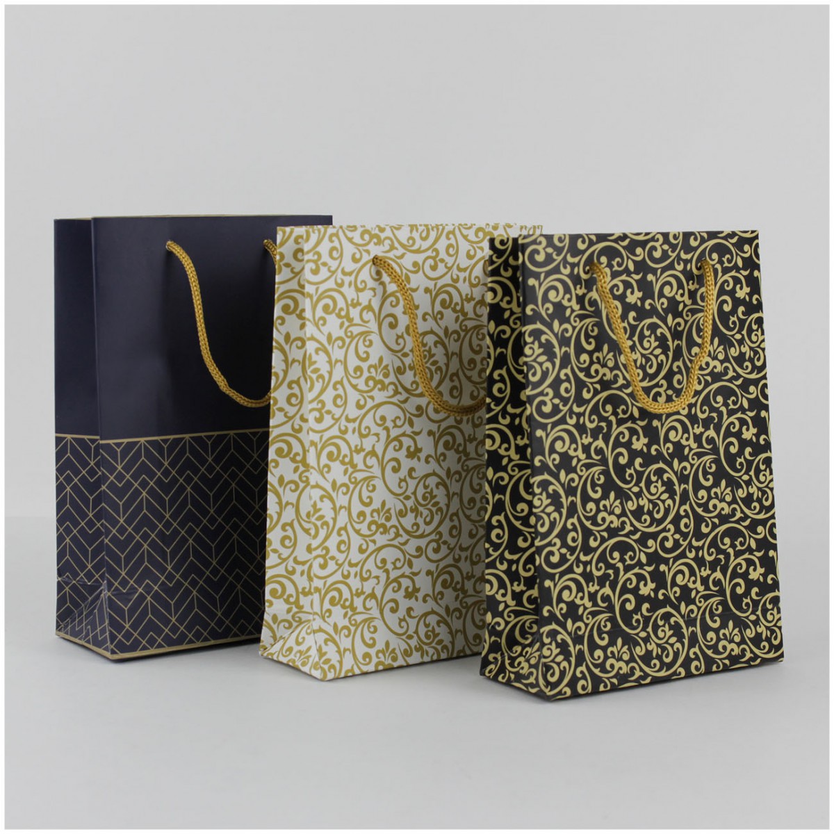 Karton Çanta 100 Adet 12x17 cm Karton Çanta 100 Adet 12x17 cm