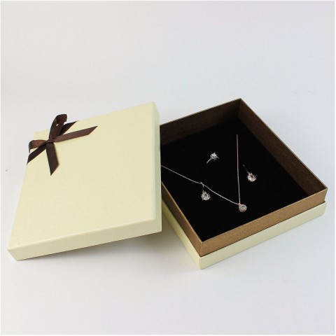 Salkım Mücevher Set Takım Kutusu 5 Adet Salkım Mücevher Set Takım Kutusu 5 Adet